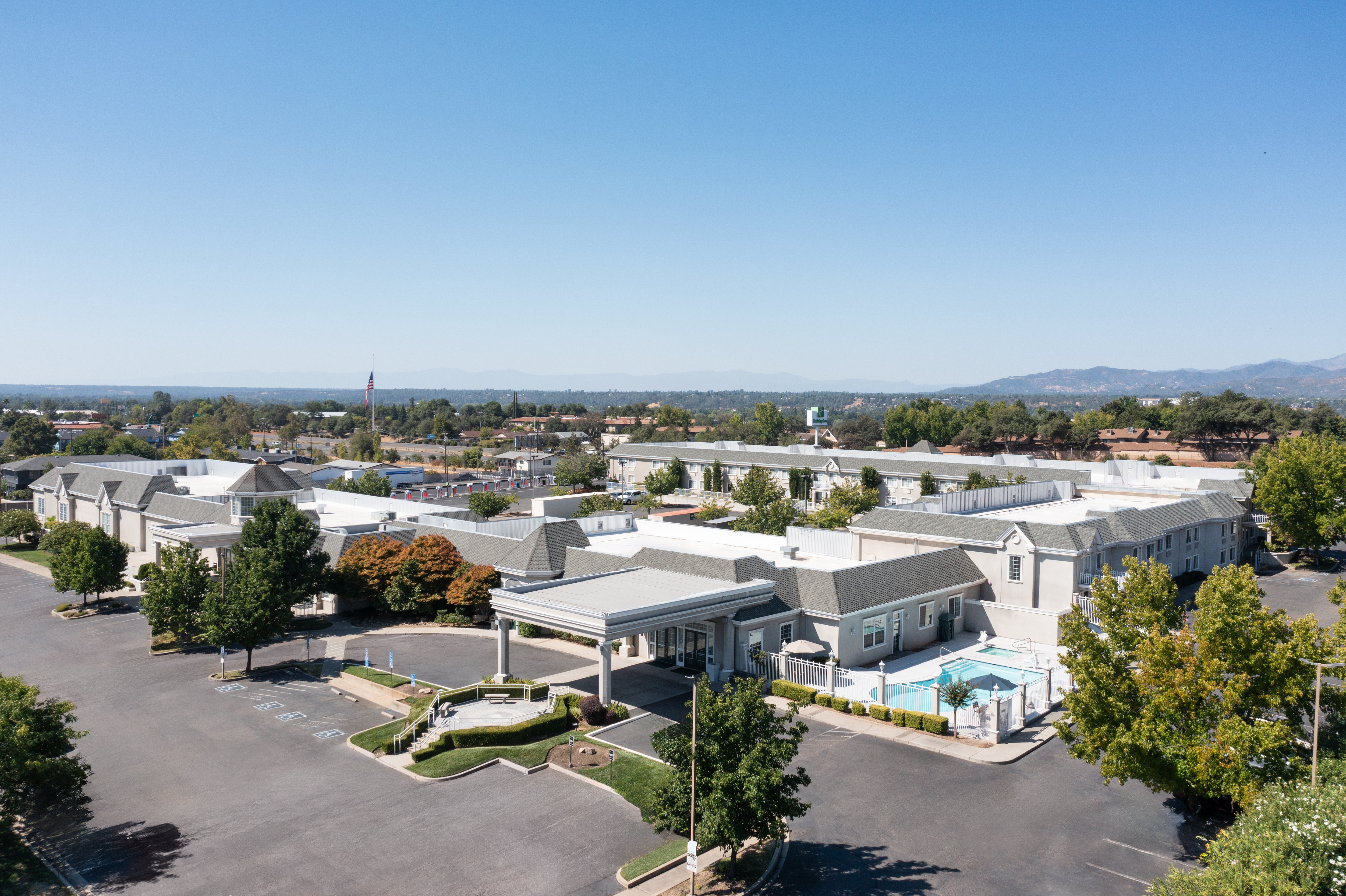 Holiday Inn Redding 7/68