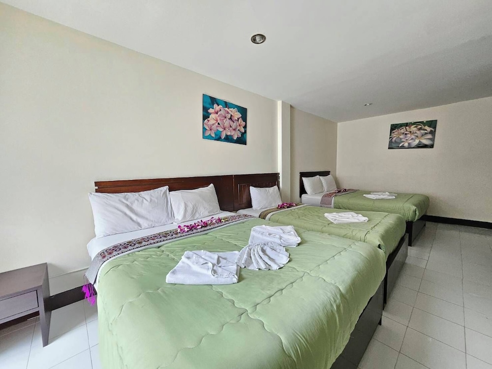 Patong Moon Inn Guesthouse 17/48