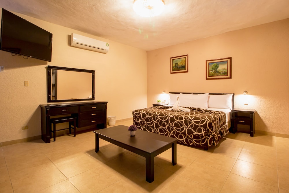 Hotel Colon Merida by Kavia 23/66