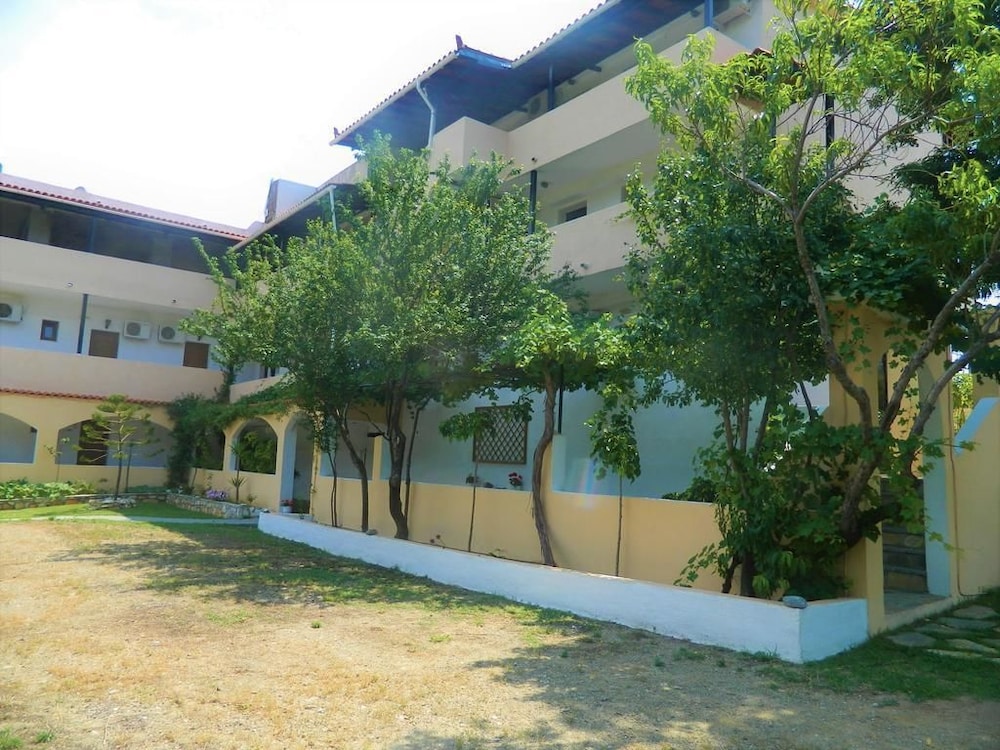 Asteri Studios 33/50