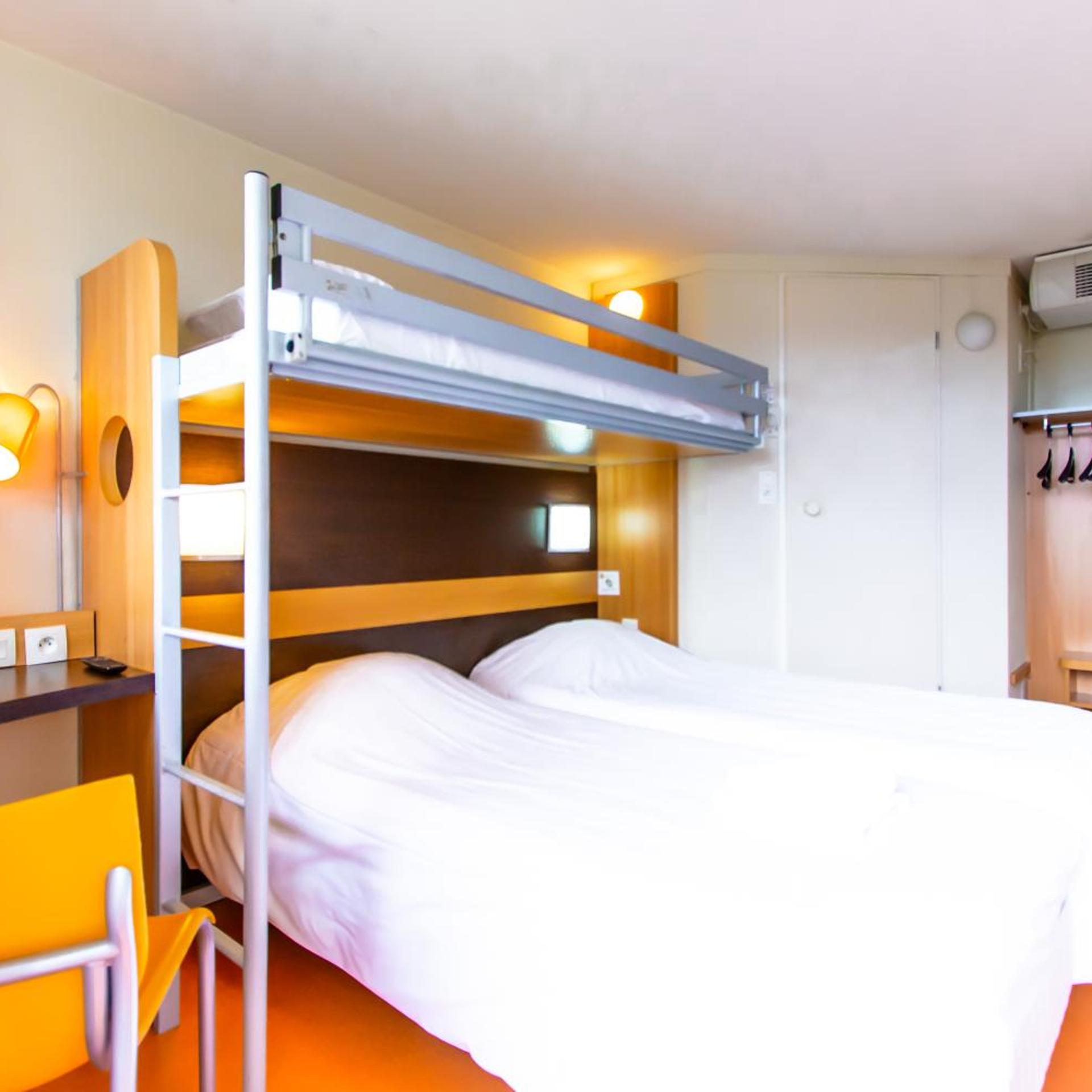 Room, Triple, Hotel Premiere Classe Nevers - Varennes Vauzelles 3/4