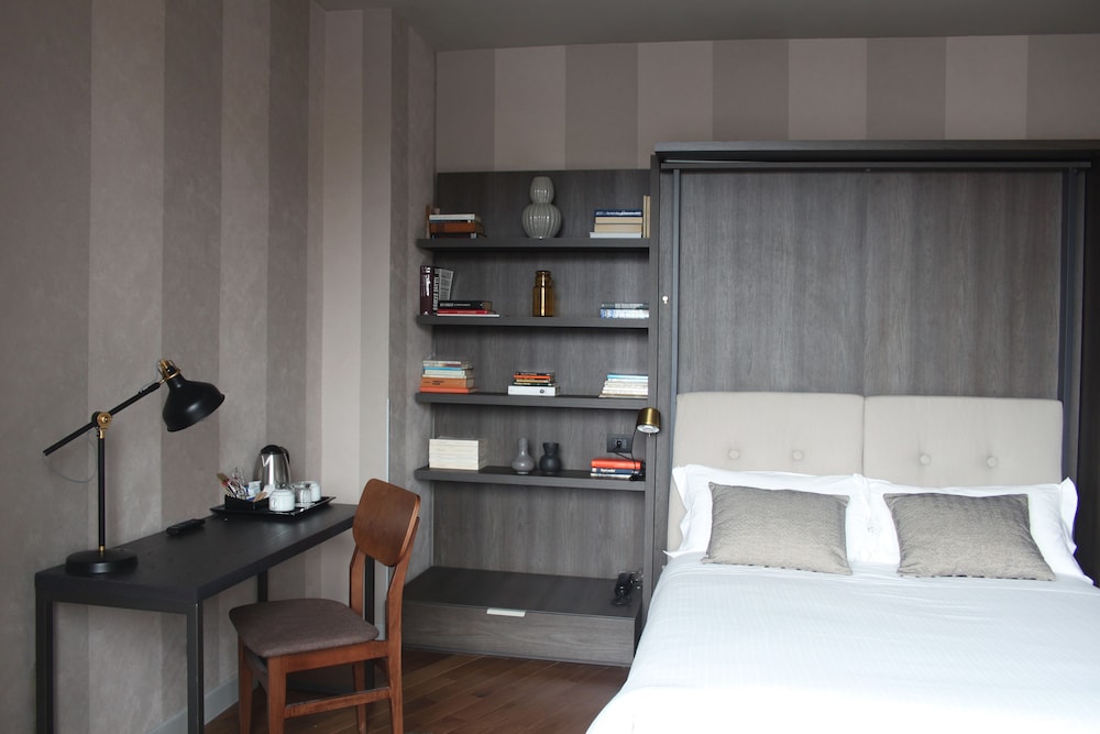 C-Hotels Ambasciatori 27/68