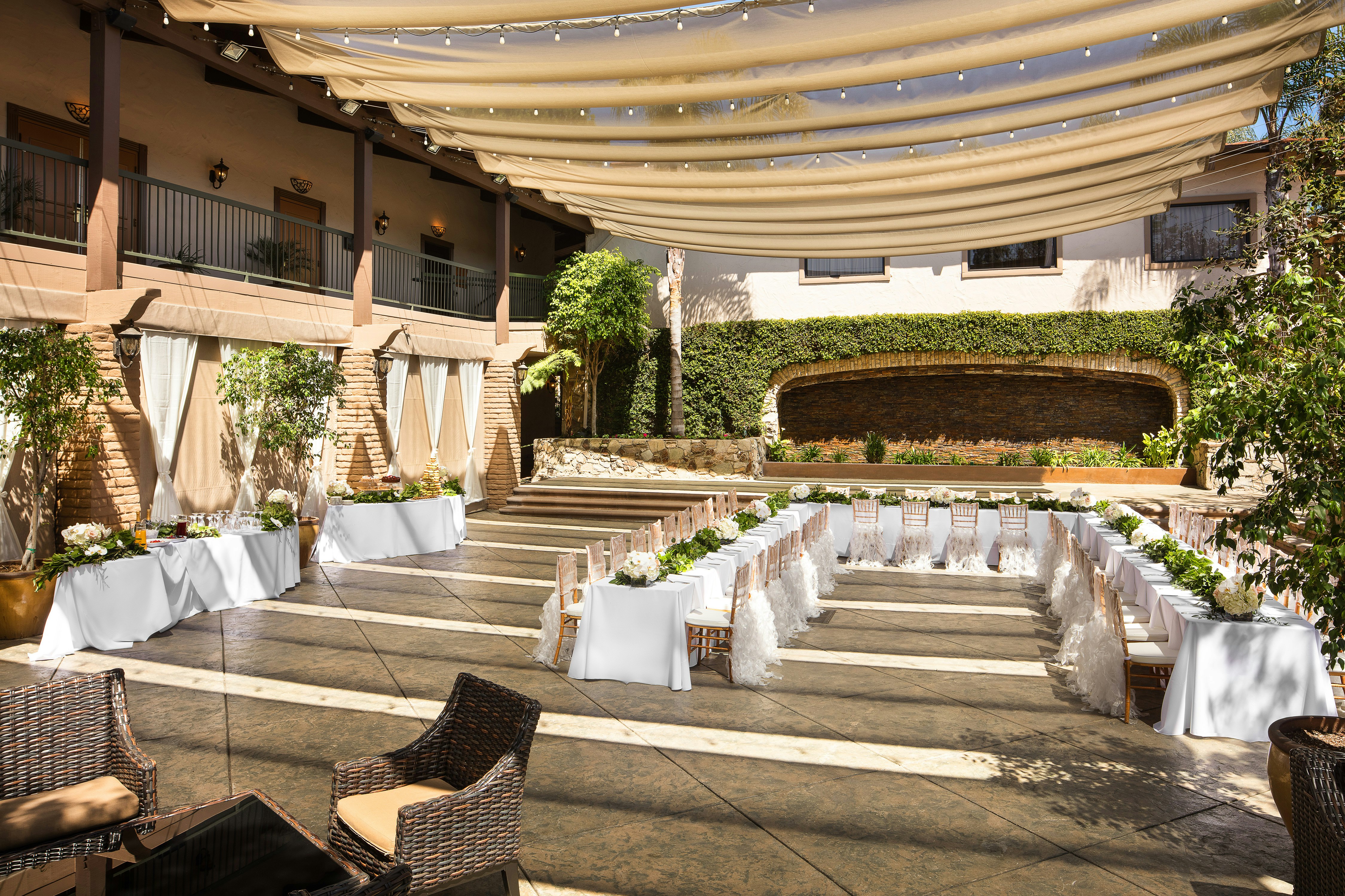 Doubletree By Hilton Claremont 20/58