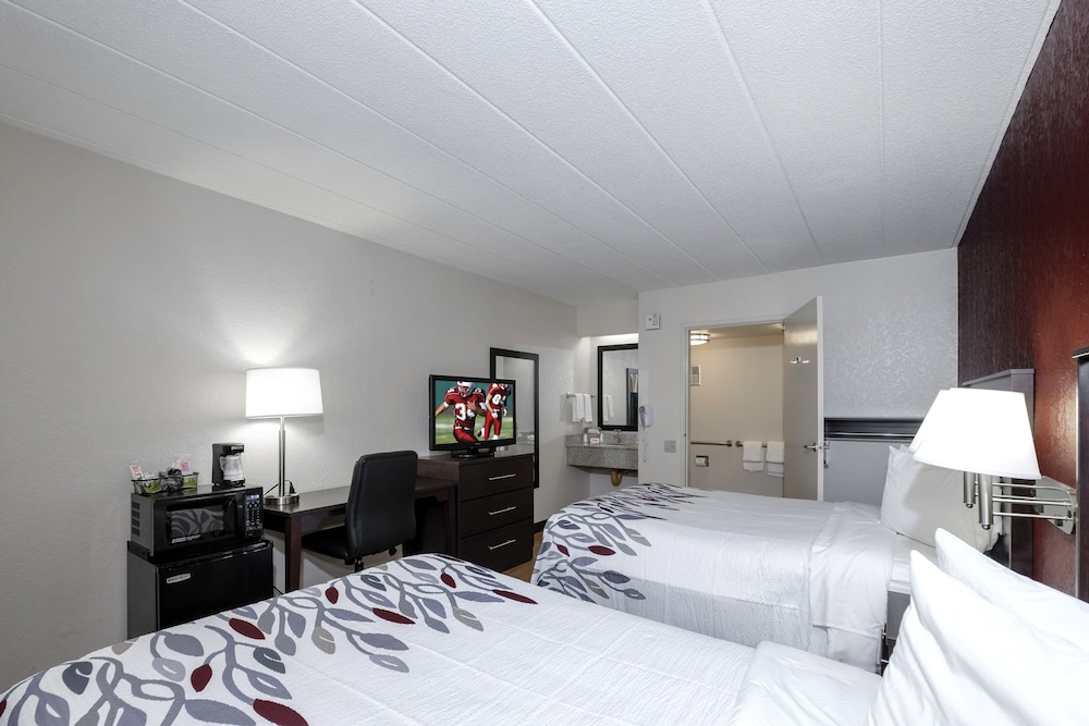 Red Roof Inn Danville Pa 12/33