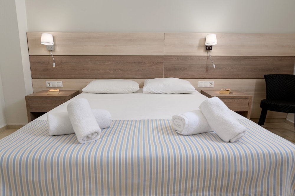 Anthos Apartments 16/56