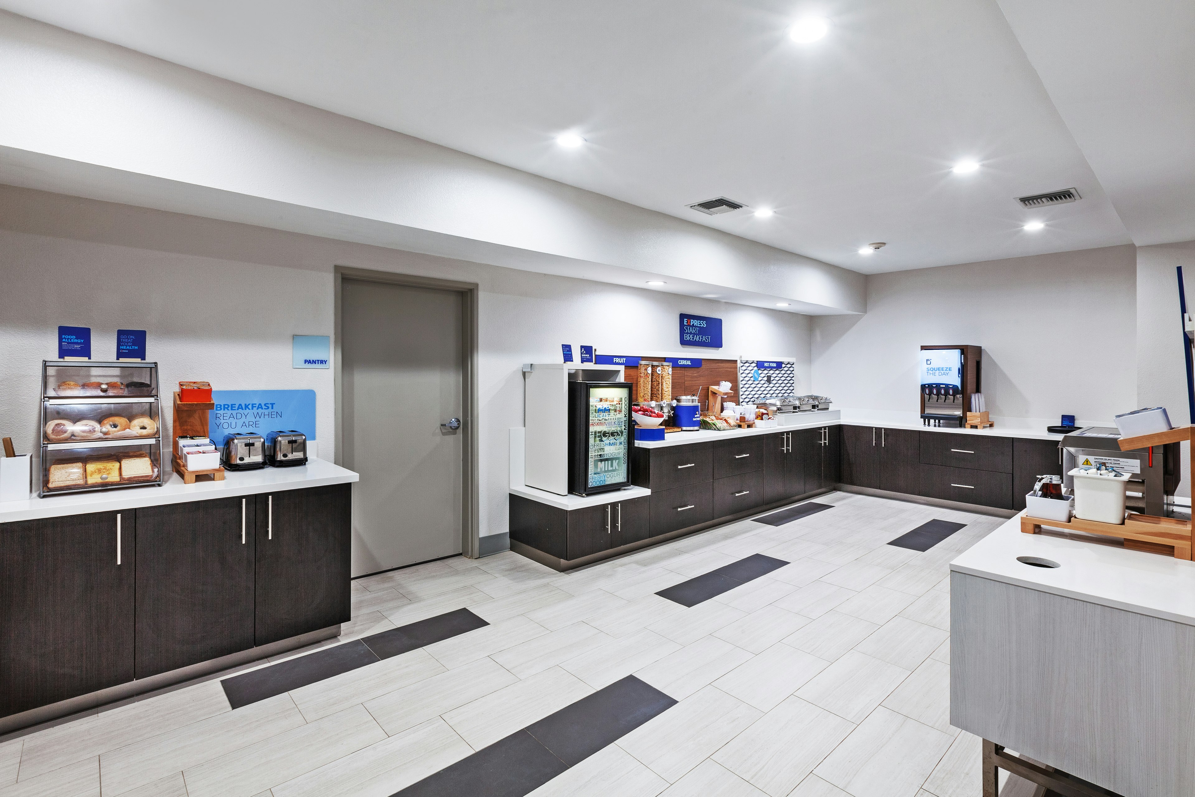 Holiday Inn Express Suites Port Lavaca 10/53
