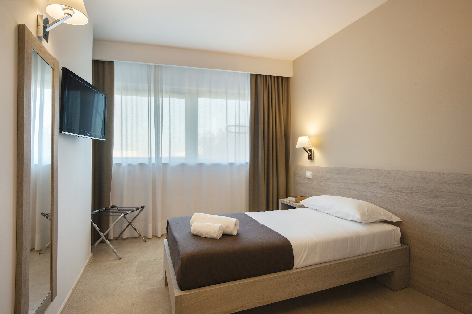 Room, Single, Single Bed
