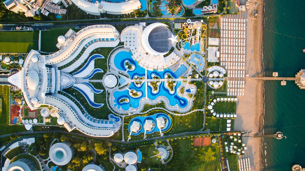 Sueno Hotels Deluxe Belek 6/77