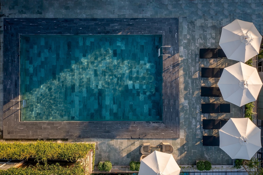 Rosaleen Boutique Hotel 46/50