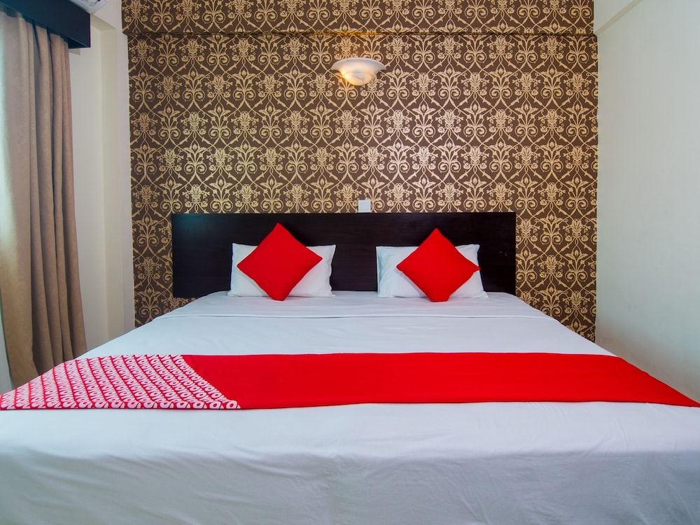OYO 528 Andaman Sea Hotel 12/41