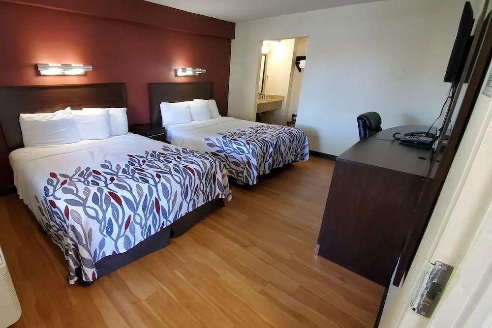 California Inn And Suites Rancho Cordova 21/37