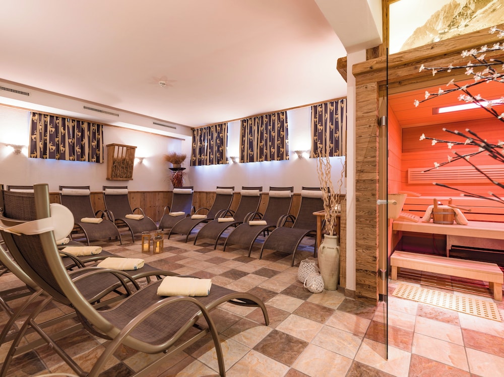Sporthotel Tirolerhof 32/37