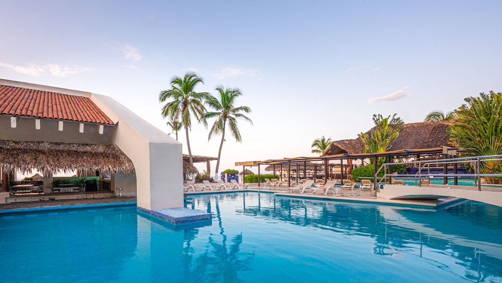 Park Royal Beach Ixtapa All Inclusive 3/69