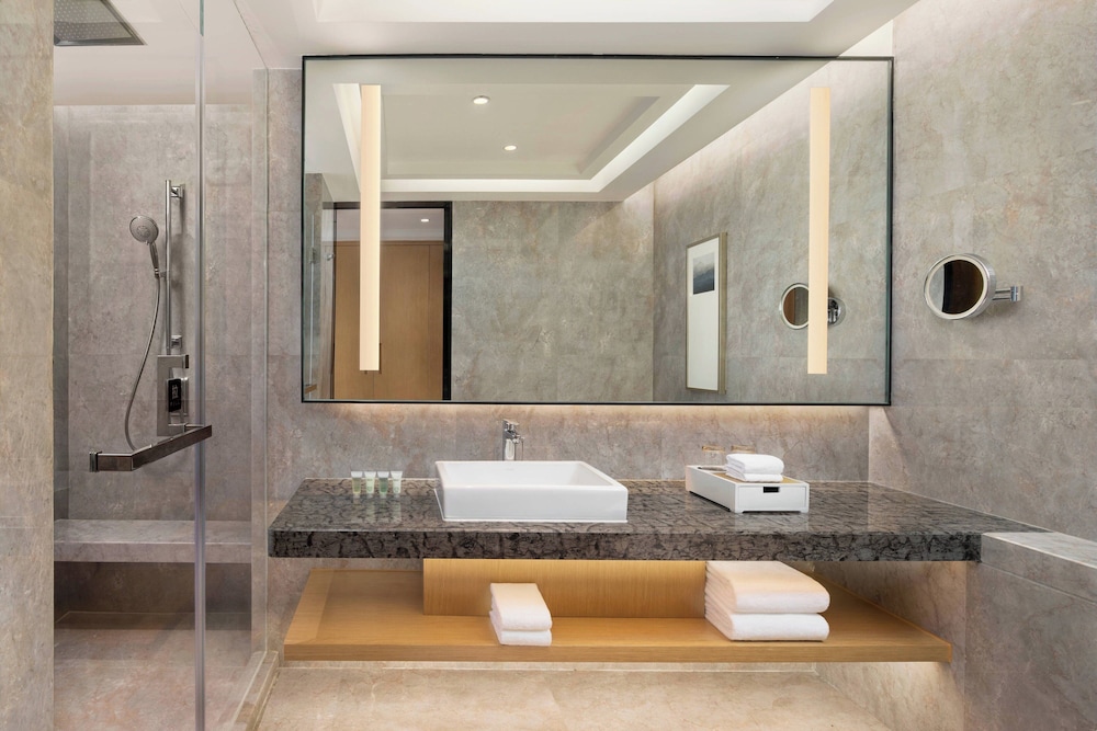Courtyard By Marriott Hangzhou Xihu 47/50