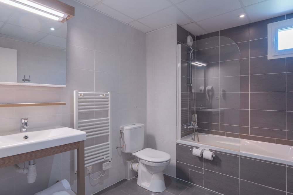 شقة بسرير كوين بغرفة نوم واحدة مع أريكة، Comfort Aparthotel Cannes Mandelieu 8/10