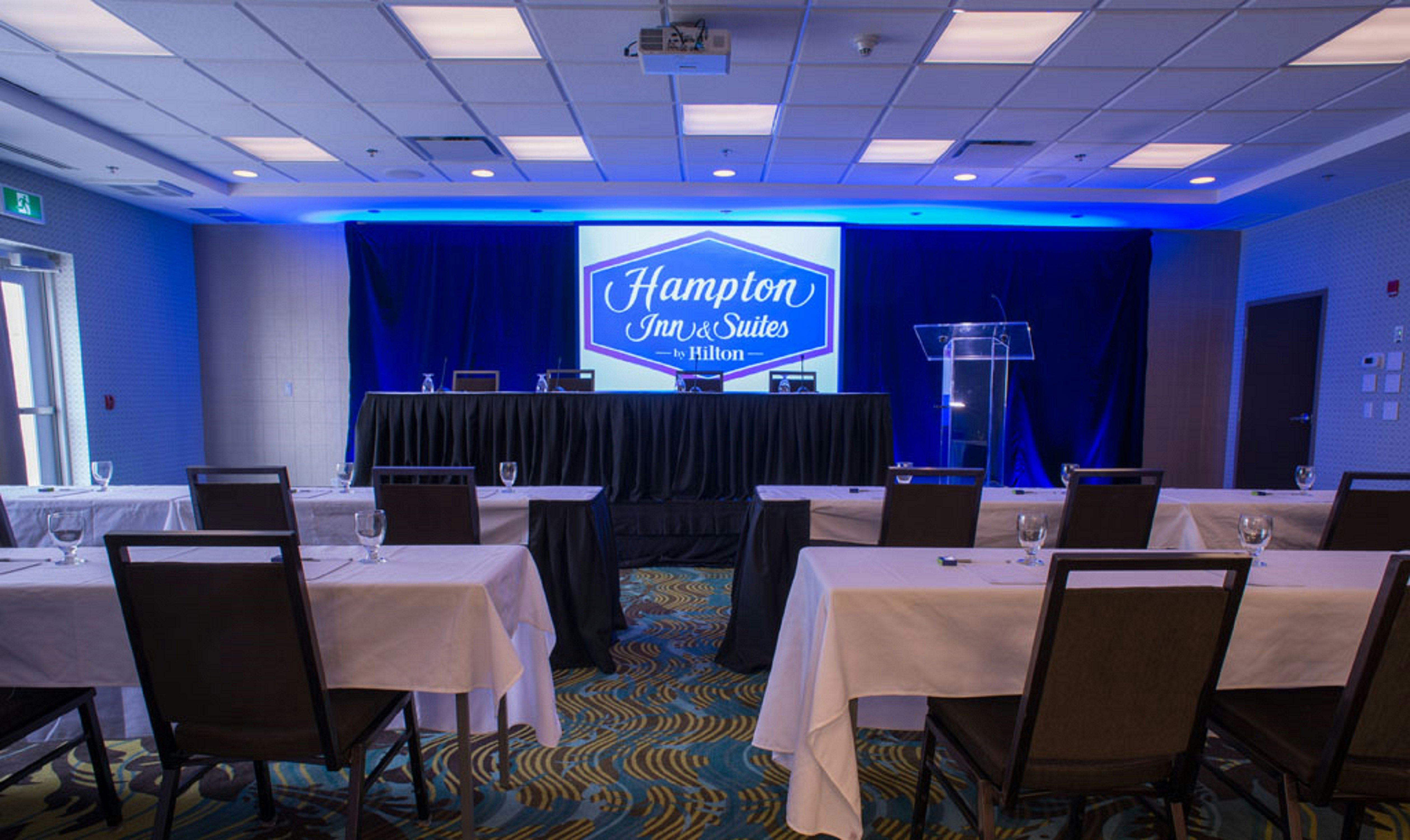 Hampton Inn and Suites by Hilton St Johns Airport 32/40