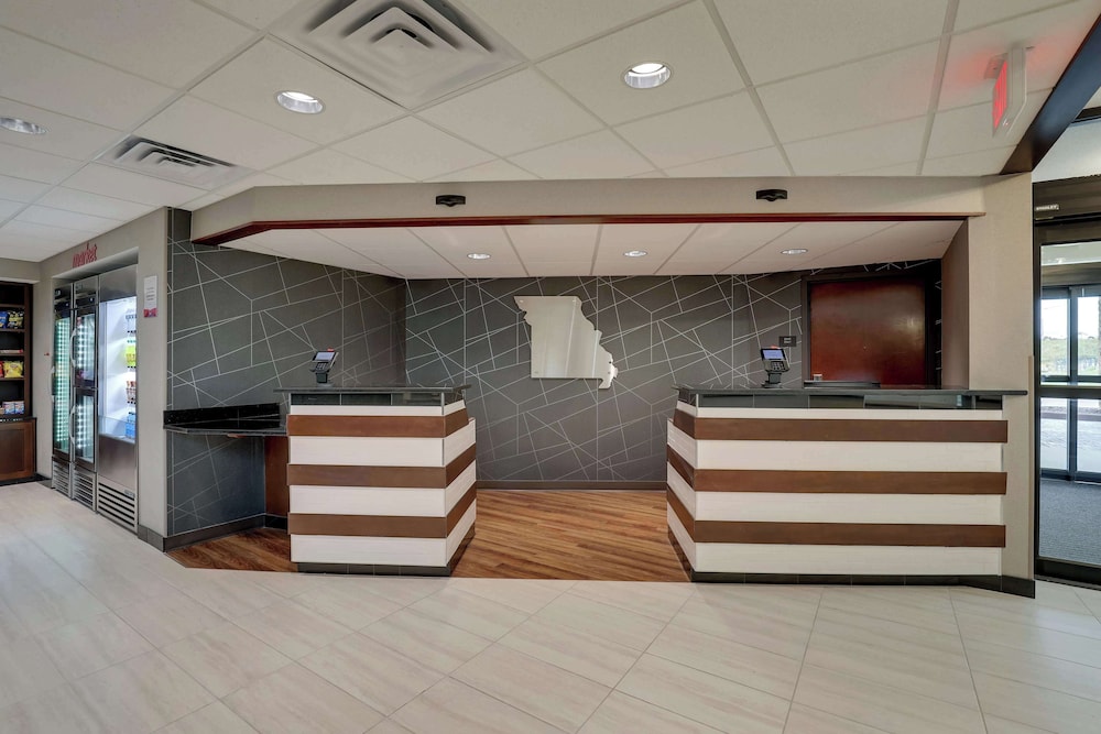 Drury Inn & Suites Cape Girardeau 2/50