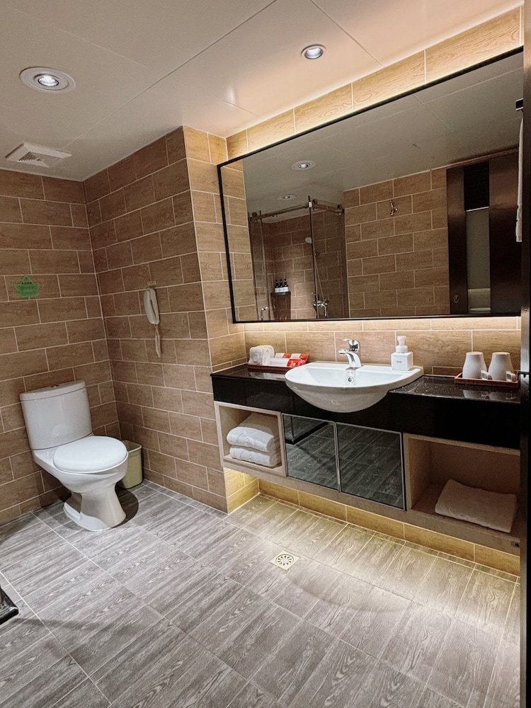 SHENZHEN LIDO HOTEL 54/55