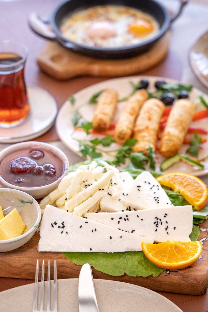Liman Hotel Gumusluk 24/50