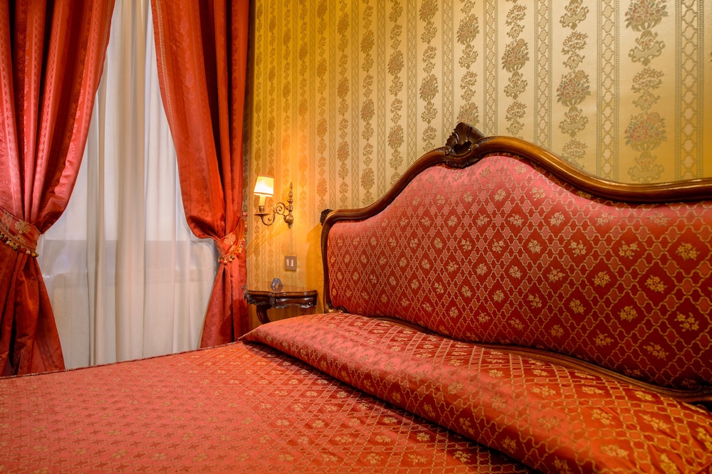SUPERIOR, DOUBLE BED