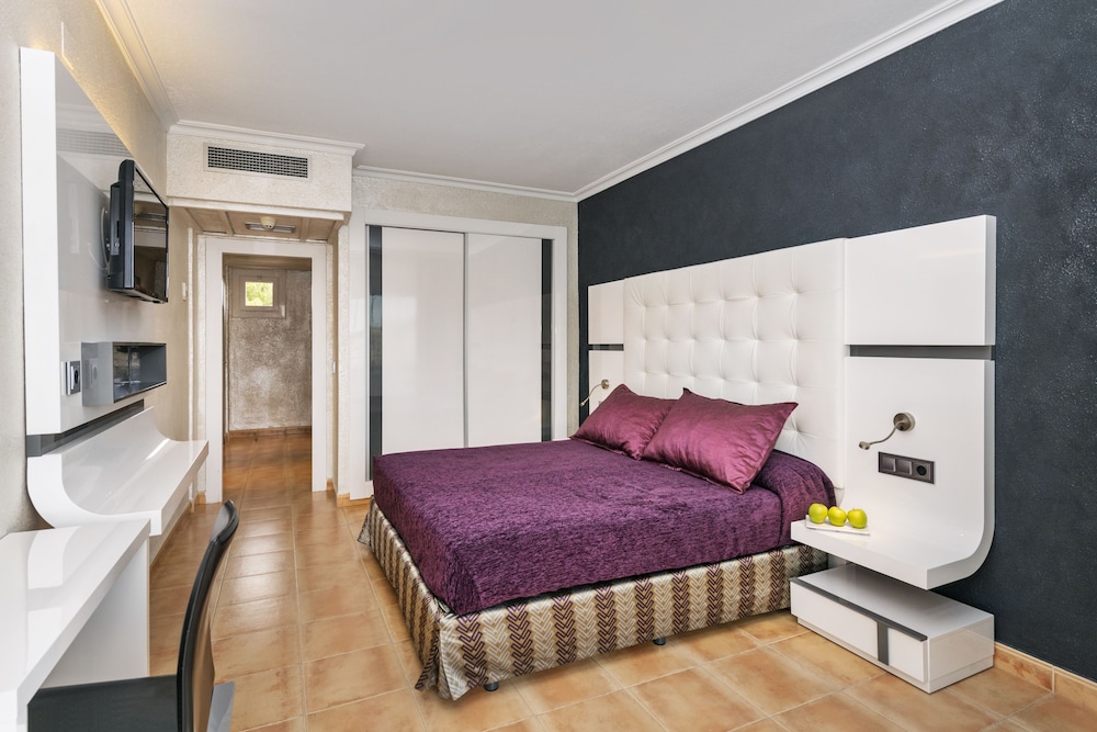 Salles Marina Portals 44/71