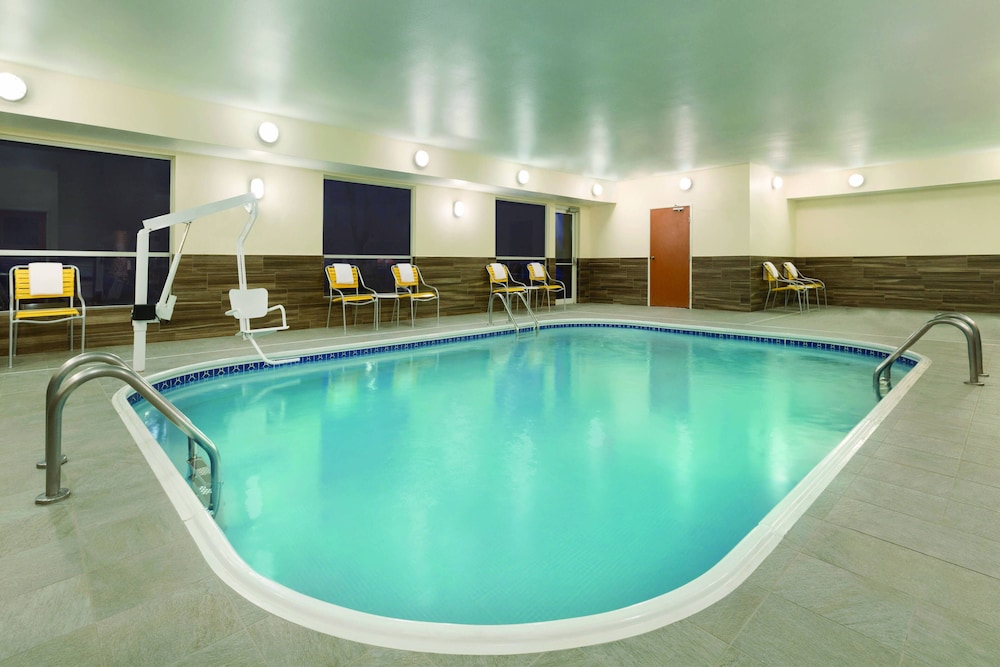 Country Inn & Suites by Radisson, Bismarck-Mandan 34/47
