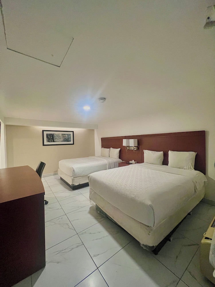 HOTEL FIESTA TIJUANA 14/52
