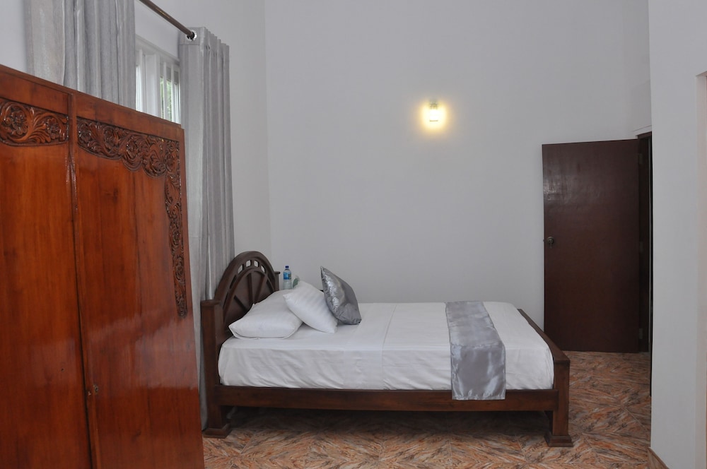 Kurumba Hills 3/17