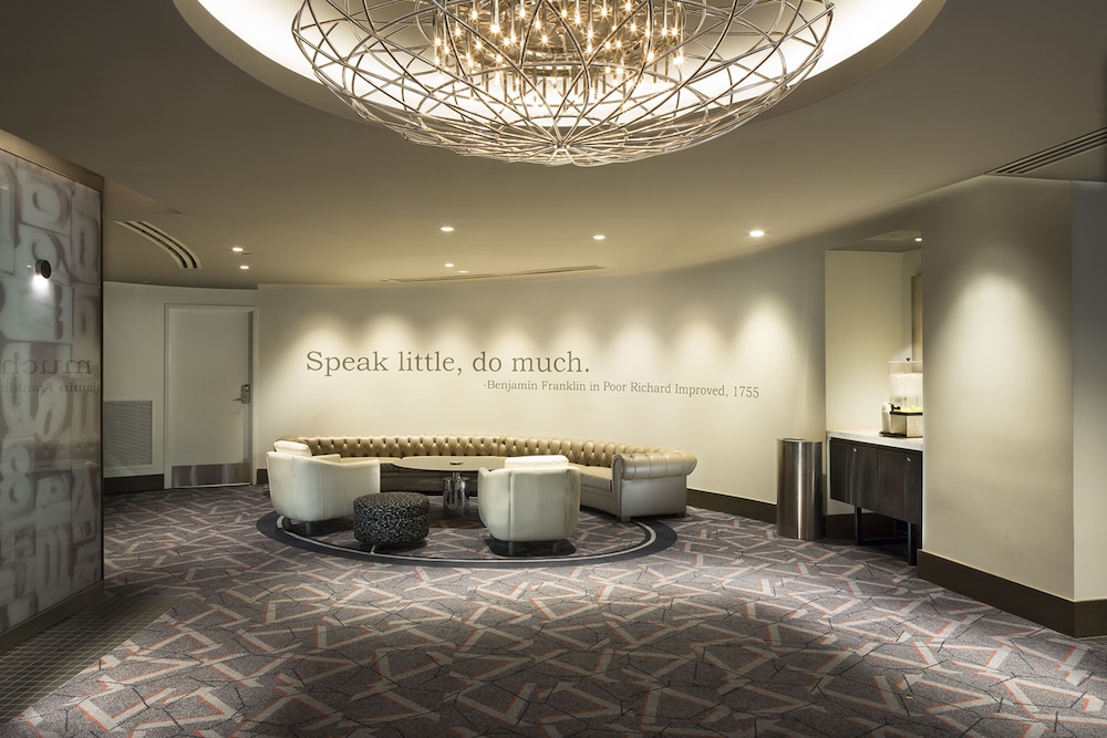 The Windsor Suites 34/44