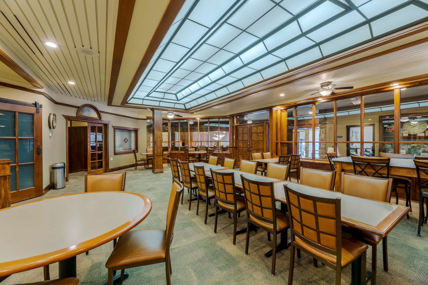 Best Western Plus Wooster Hotel & Conference Center 39/48