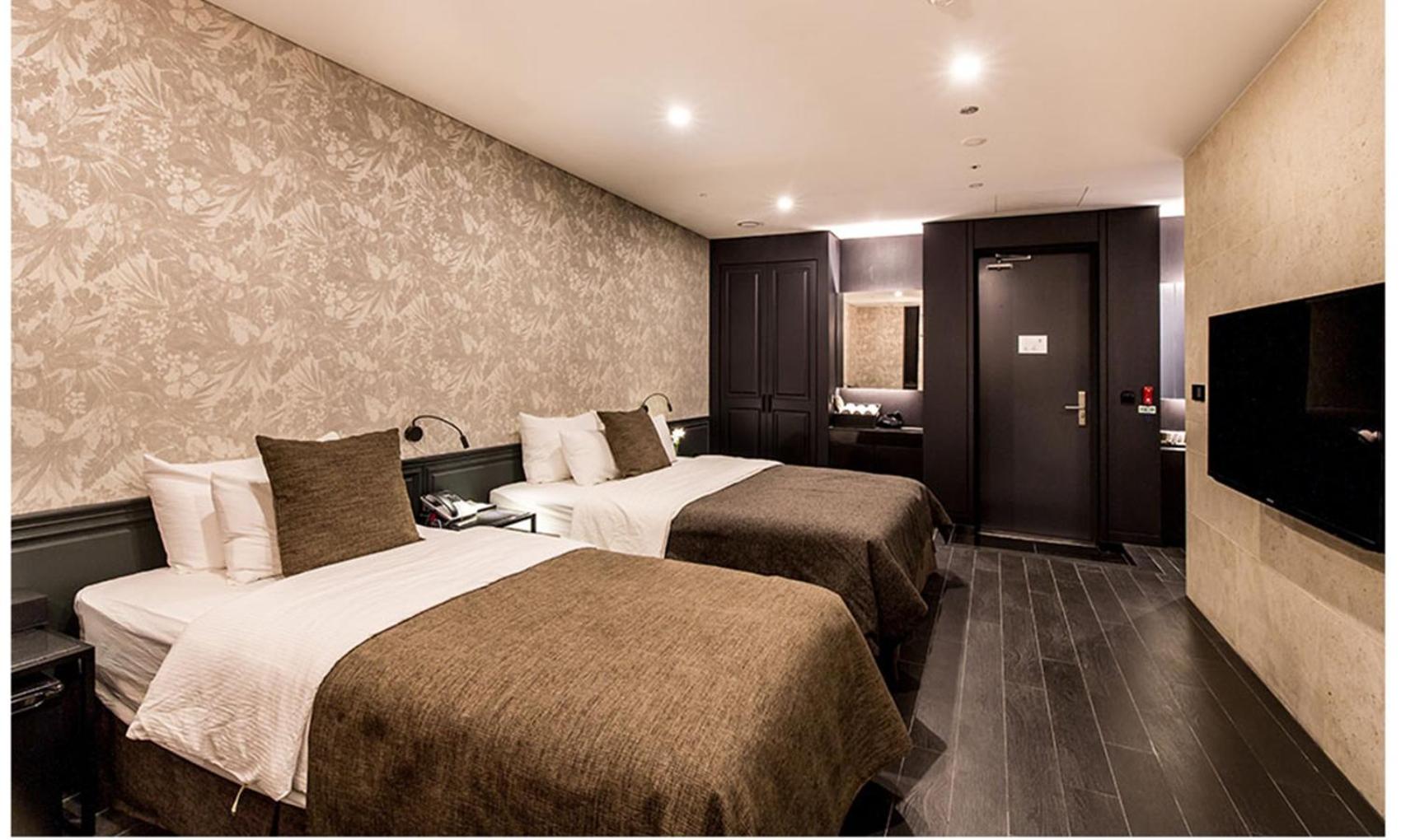 Deluxe, Twin Beds