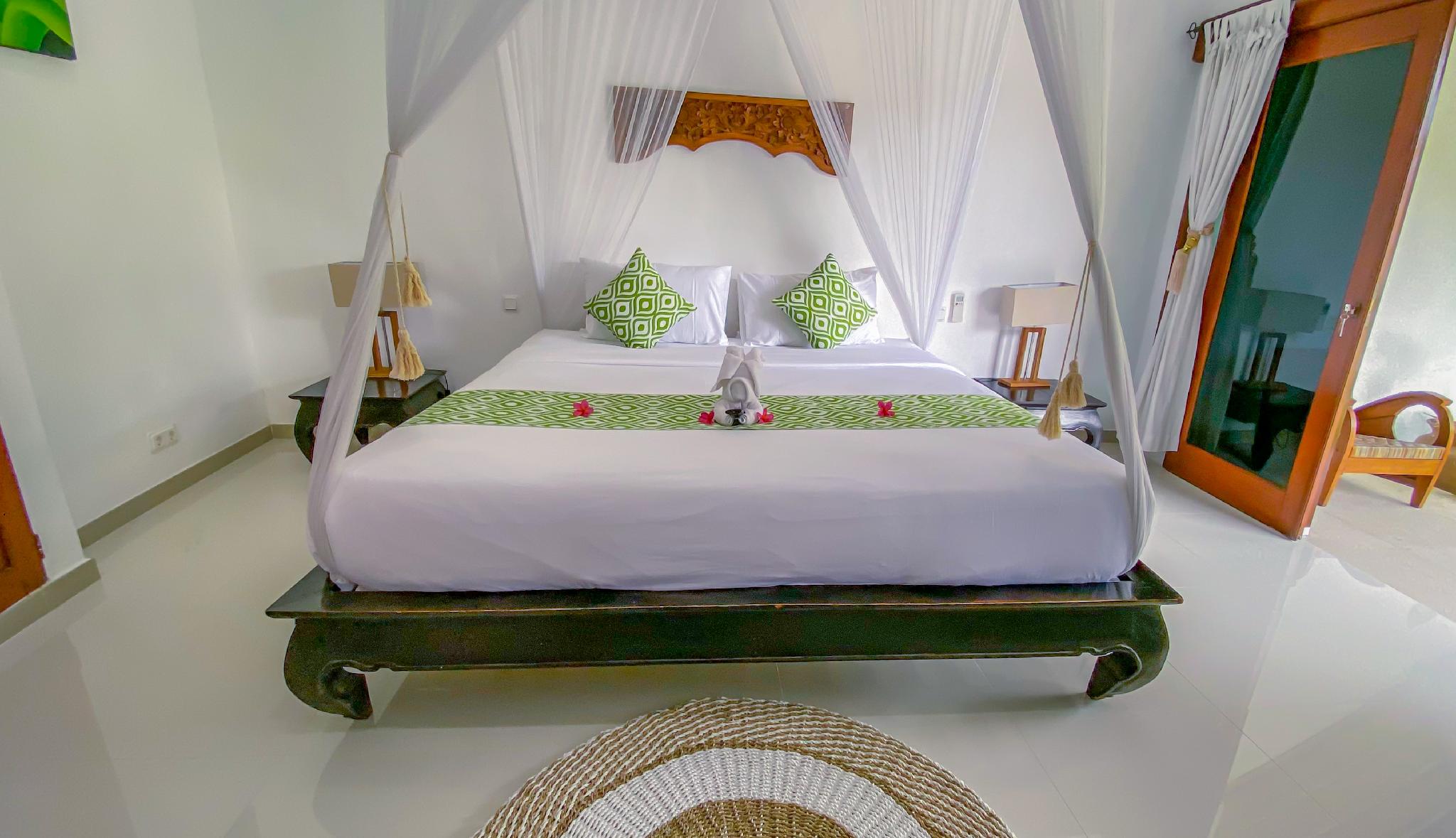 2 Bedrooms, Pool, Villa