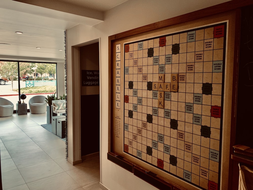 The Dylan Hotel At Sfo 6/75