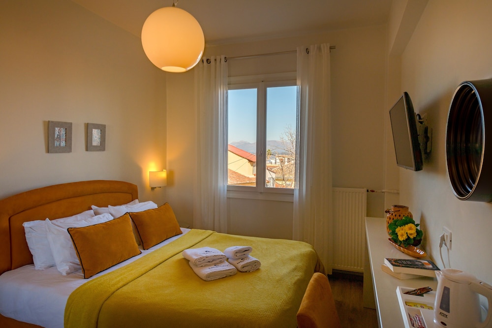 Leto Nuevo Hotel 20/78