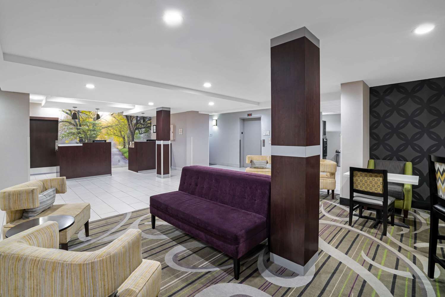La Quinta Inn & Suites by Wyndham Knoxville North I-75 14/58