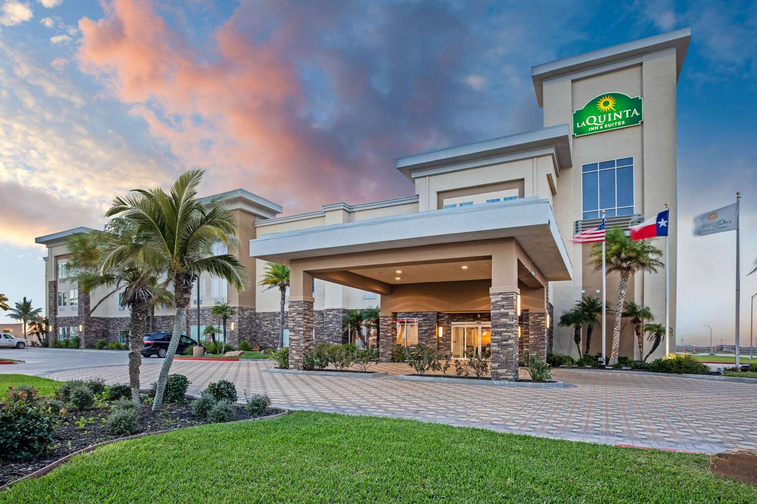 La Quinta Inn & Suites by Wyndham Corpus Christi - Portland 2/43