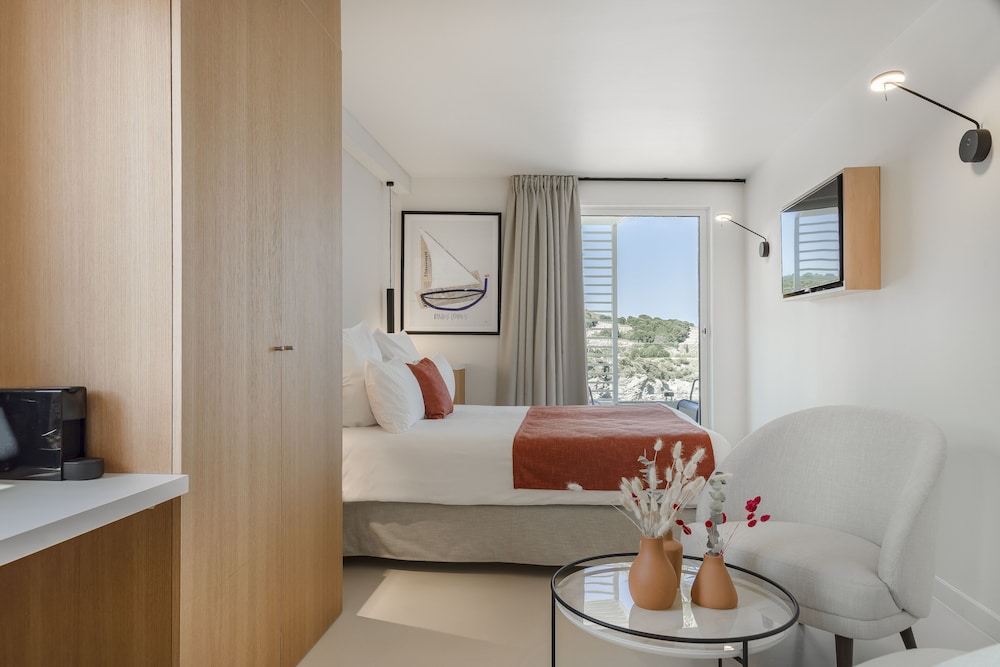 Les Elmes Hotel Spa 60/79