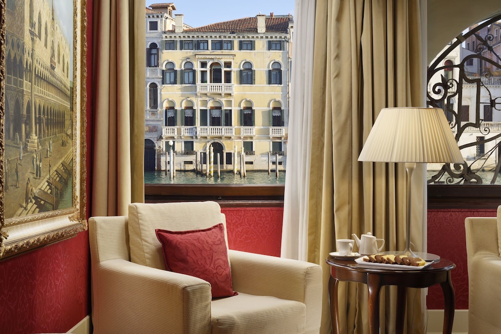 PALAZZO GIOVANELLI - GRAN CANAL 39/75