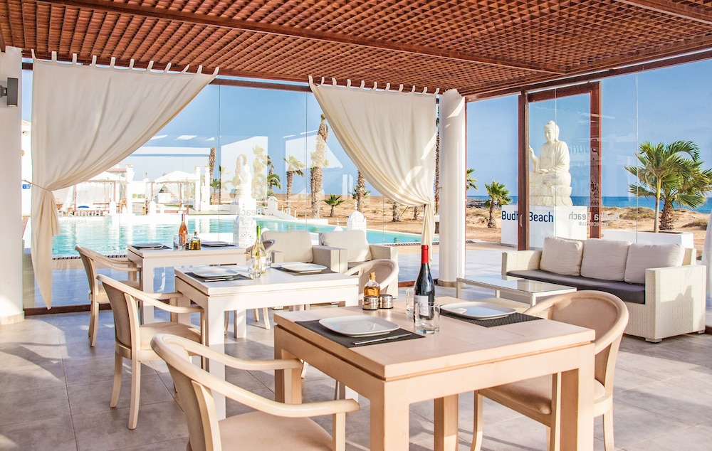 Hotel LIVVO Budha Beach 51/70