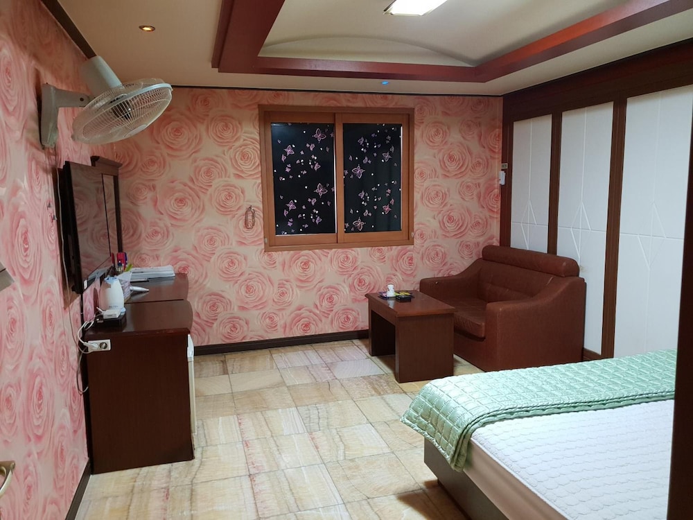 Plus Motel 29/48