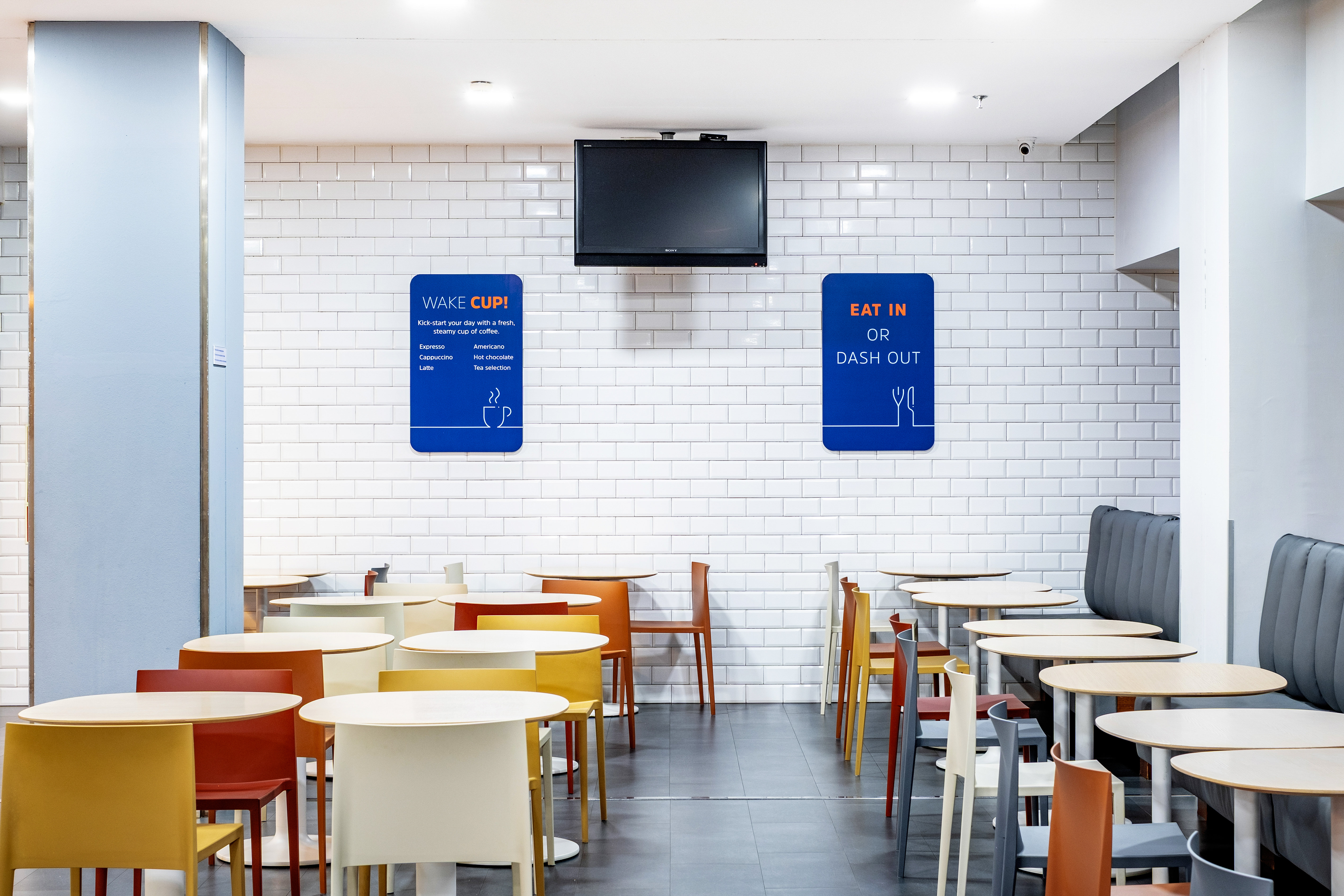 Holiday Inn Express Barcelona City 22at 65/72