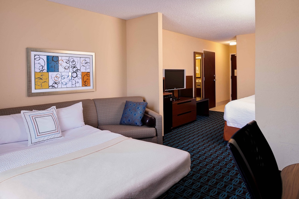 Fairfield Inn Kalamazoo West 8/32