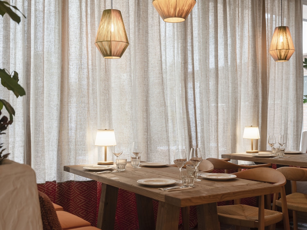 Hesperia Sevilla Hotel 56/72