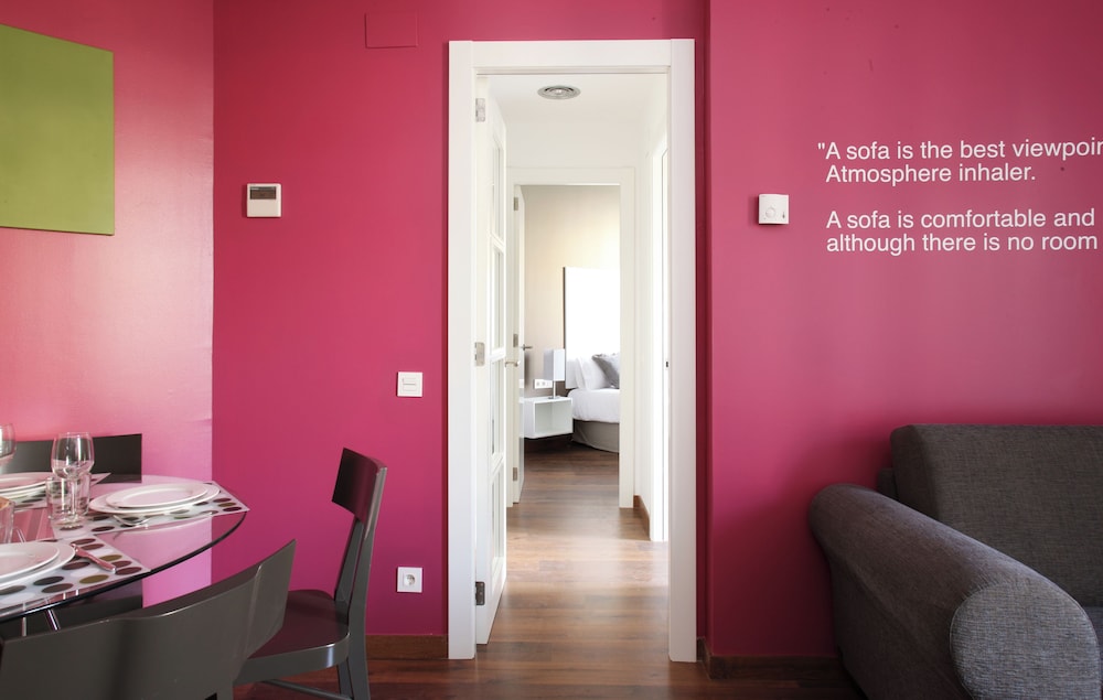 MH Apartments Suites 22/27