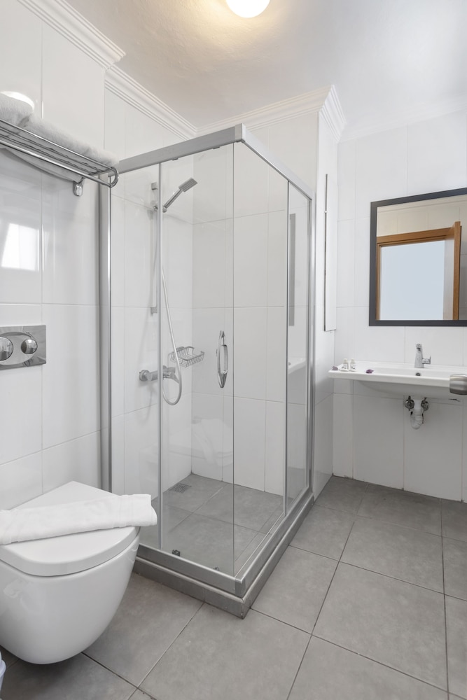 Vega Aparts & Residences 49/50