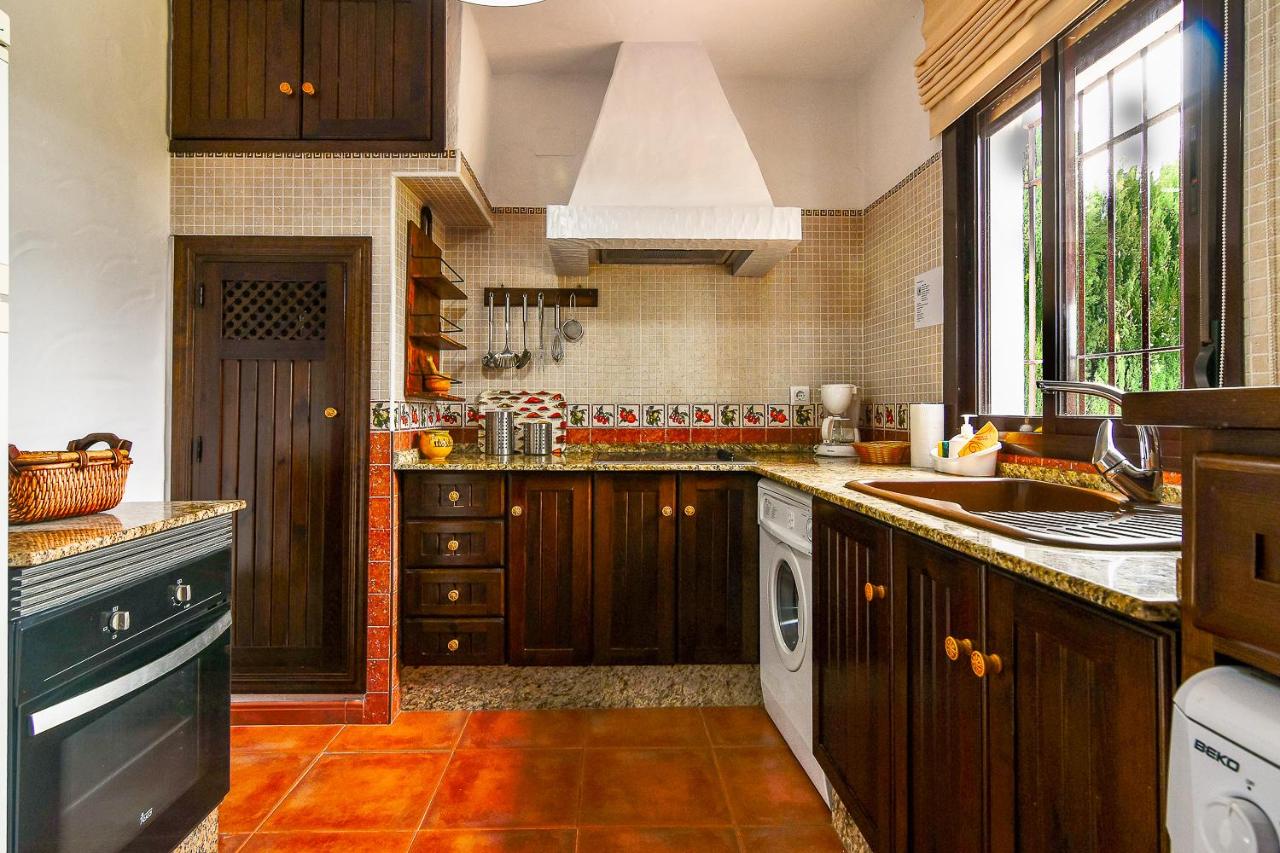 Villas Dehesa Roche Viejo 43/45