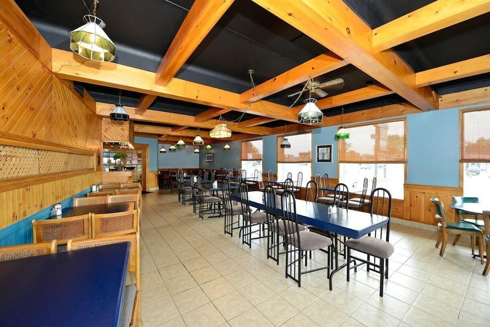 Travelers Inn 11/17