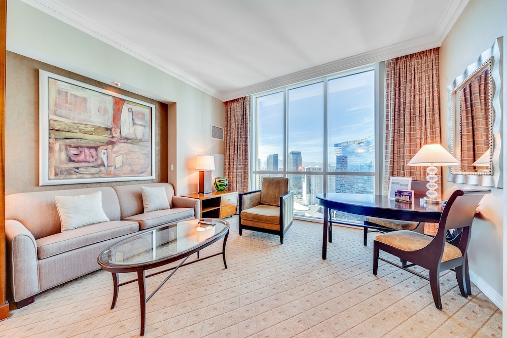 Jet Luxury Elite at The Signature 25/50