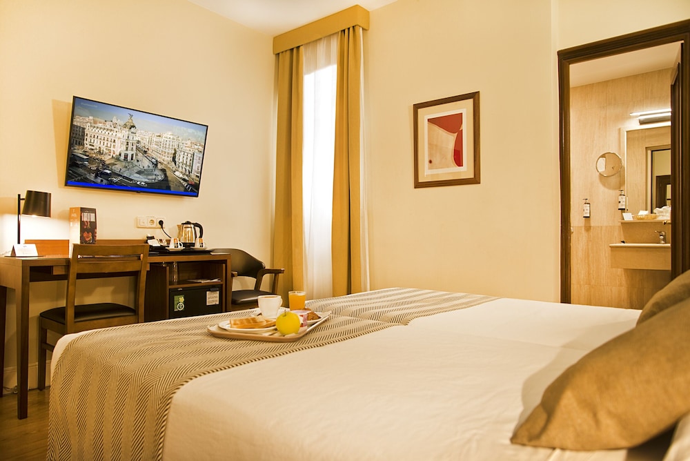 ROOM, SINGLE, DOUBLE BED