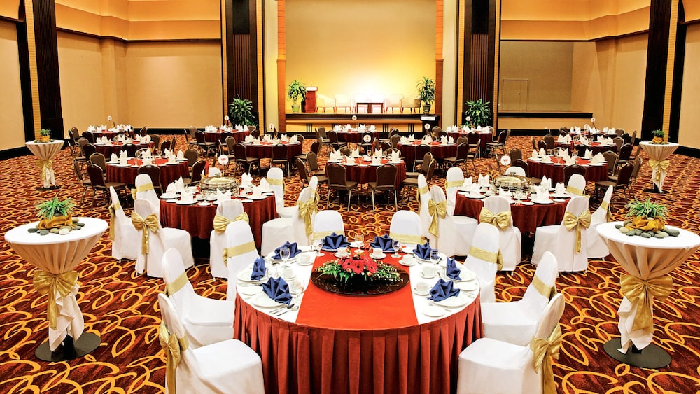 Nilai Springs Resort Hotel 47/57